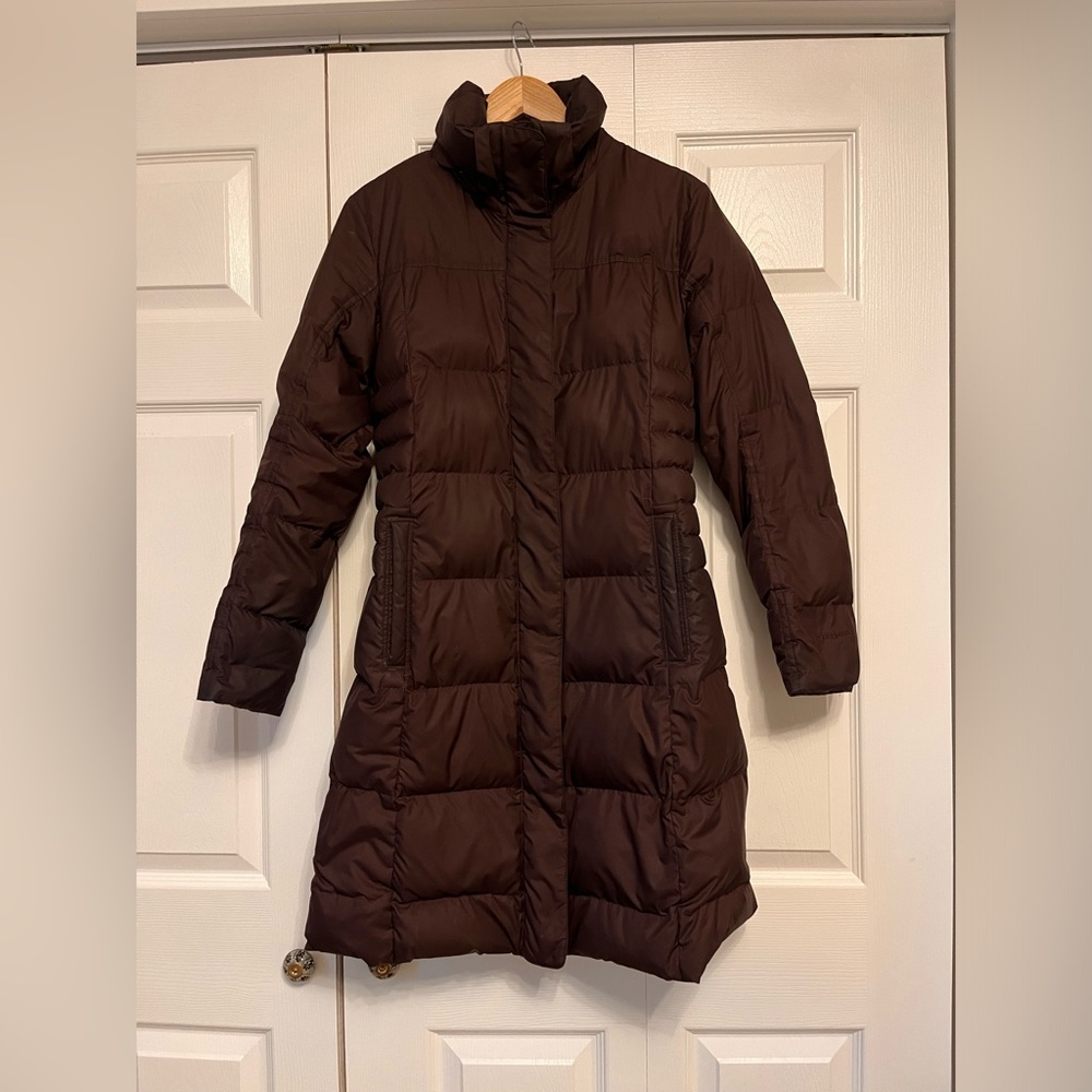Patagonia Women’s Dark Mahoginy Parka Jacket Size Small Duckdown Knee Length